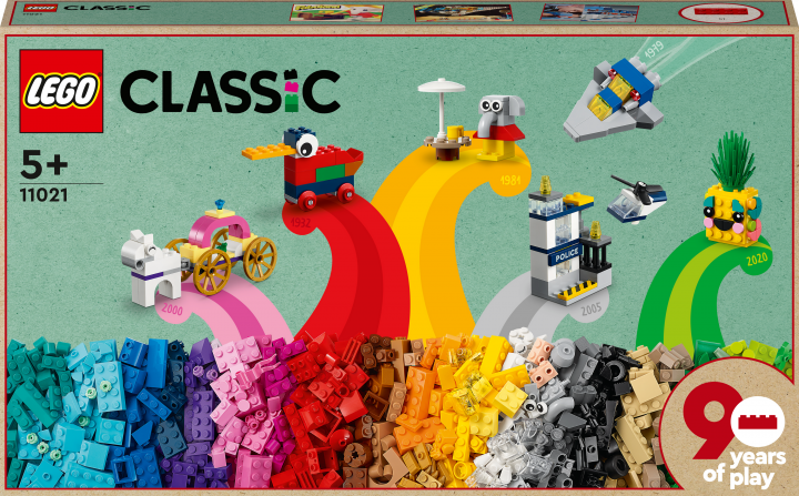 Конструктор LEGO Classic 90 лет игры 1100 деталей (11021)