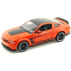Машина Maisto Ford Mustang Boss 302 (1:24) памаранчевий (31269 orange)