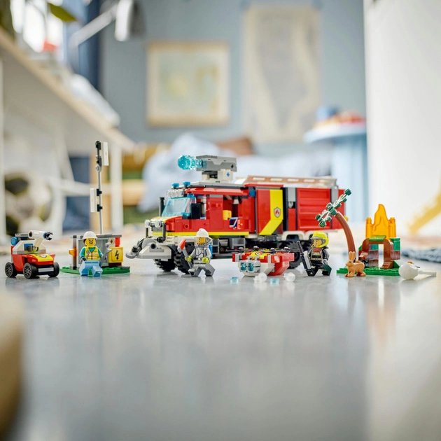 Конструктор LEGO City Пожежна машина 502 деталі (60374)