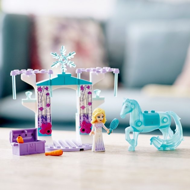 Конструктор LEGO Disney Princess Ледяная конюшня Эльзы и Нокка 53 детали (43209)