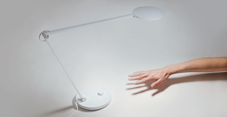 Настільна лампа XIAOMI Mi Smart LED Desk Lamp Pro