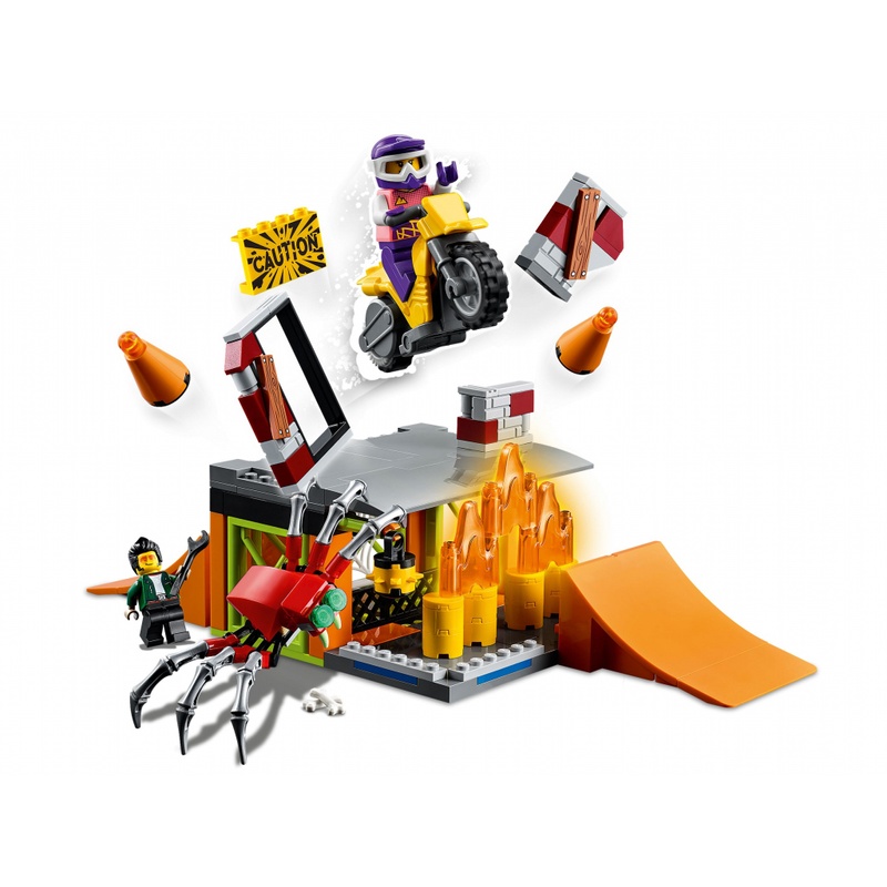 Конструктор LEGO City Stunt Каскадерський парк 170 деталей (60293)