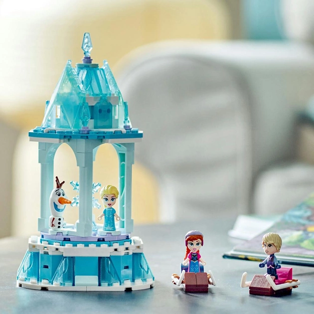Конструктор LEGO Disney Очаровательная карусель Анны и Эльзы 175 деталей (43218)