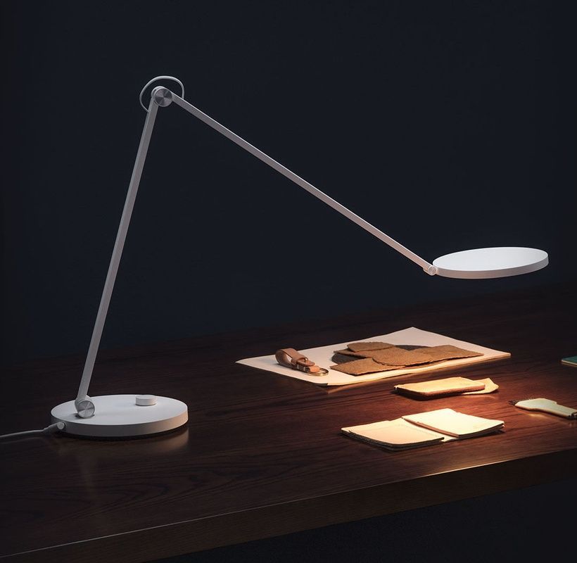 Настільна смарт-лампа Xiaomi Mi Smart LED Desk Lamp Pro (MJTD02YL) (BHR5968EU)