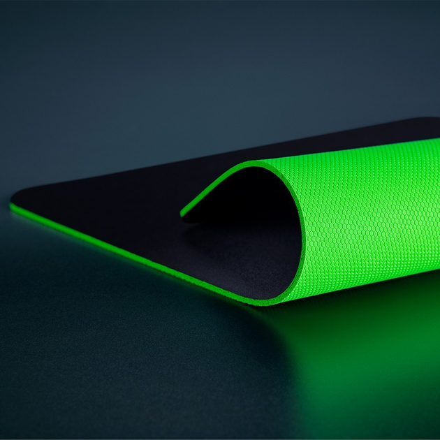 Коврик для мышки Razer Gigantus V2 Large (RZ02-03330300-R3M1)