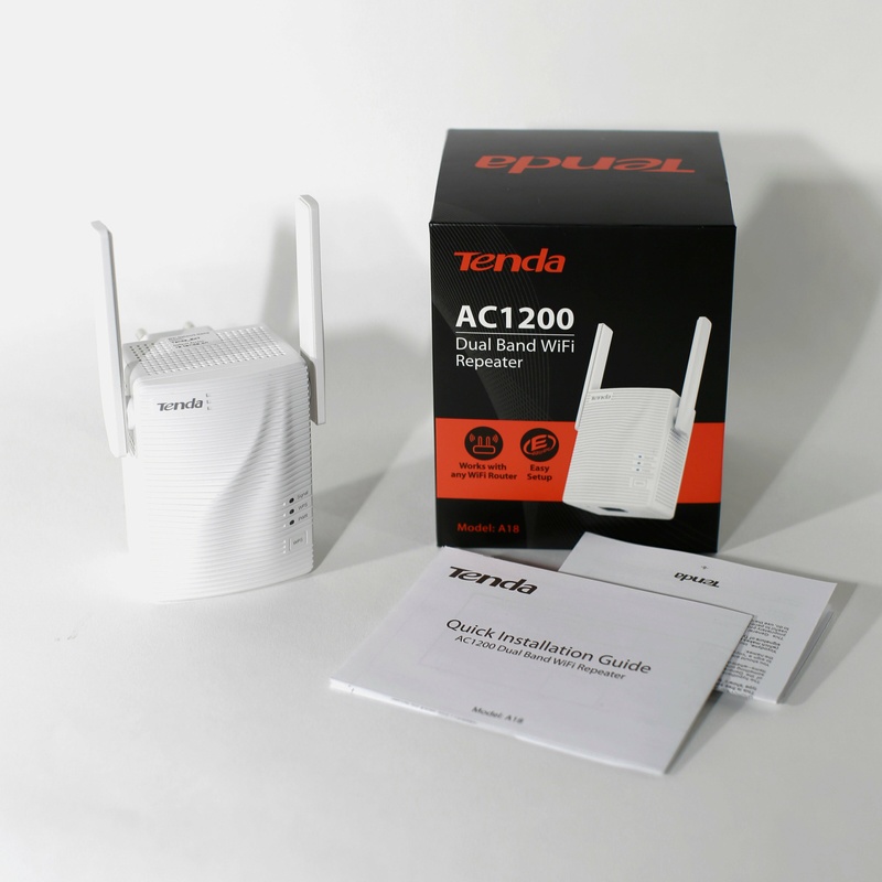 Розширювач WiFi-покриття TENDA A18 AC1200, 2x2dBi