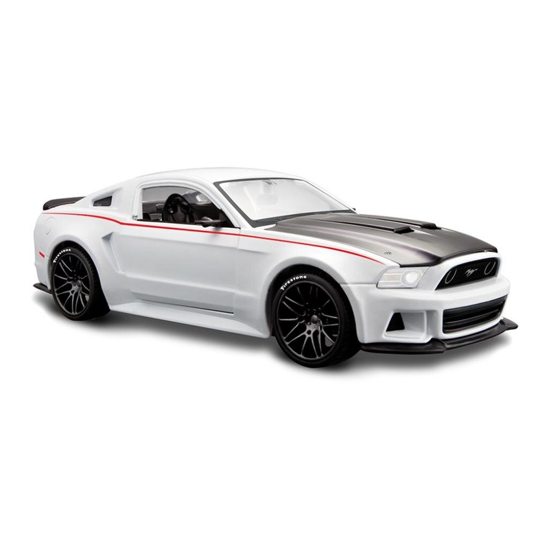 Машина Maisto 2014 Ford Mustang Street Racer белый (1:24) (31506 white)