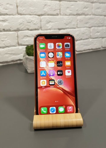 iPhone XR 64 Coral (used)