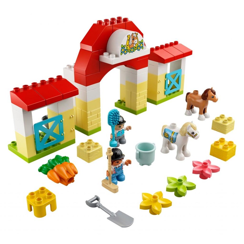 Конструктор LEGO Duplo Стайня і догляд за поні (10951)