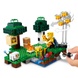Конструктор LEGO Minecraft Бджолина ферма 238 деталей (21165)