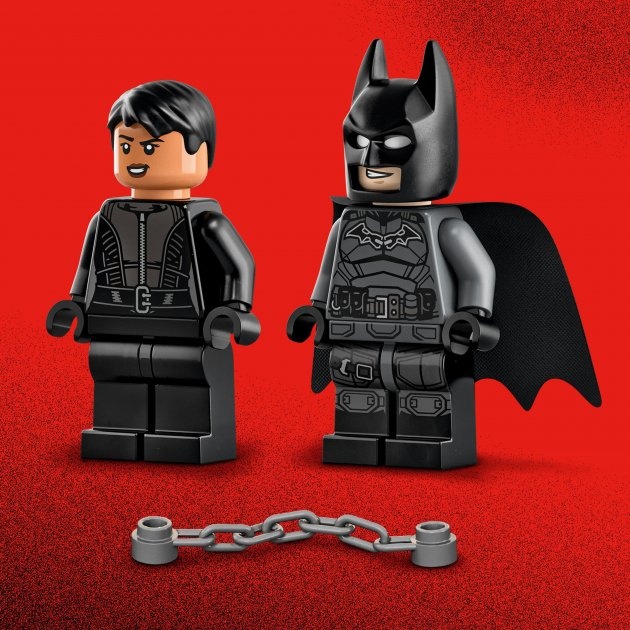 Конструктор LEGO Super Heroes DC Batman Бэтмен и Селина Кайл: погоня на мотоцикле 149 деталей (76179)